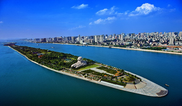 橘子洲頭(圖1) 橘子洲頭(圖1)