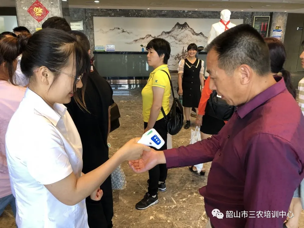 培育新型職業(yè)農(nóng)民 助推鄉(xiāng)村振興——寧鄉(xiāng)市農(nóng)廣校在我中心開(kāi)展新型職業(yè)農(nóng)民培育水果專(zhuān)題班(圖5)