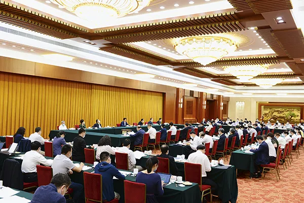 栗戰(zhàn)書:在鄉(xiāng)村振興促進法實施座談會上的講話(全文)(圖2) 栗戰(zhàn)書:在鄉(xiāng)村振興促進法實施座談會上的講話(全文)(圖2)