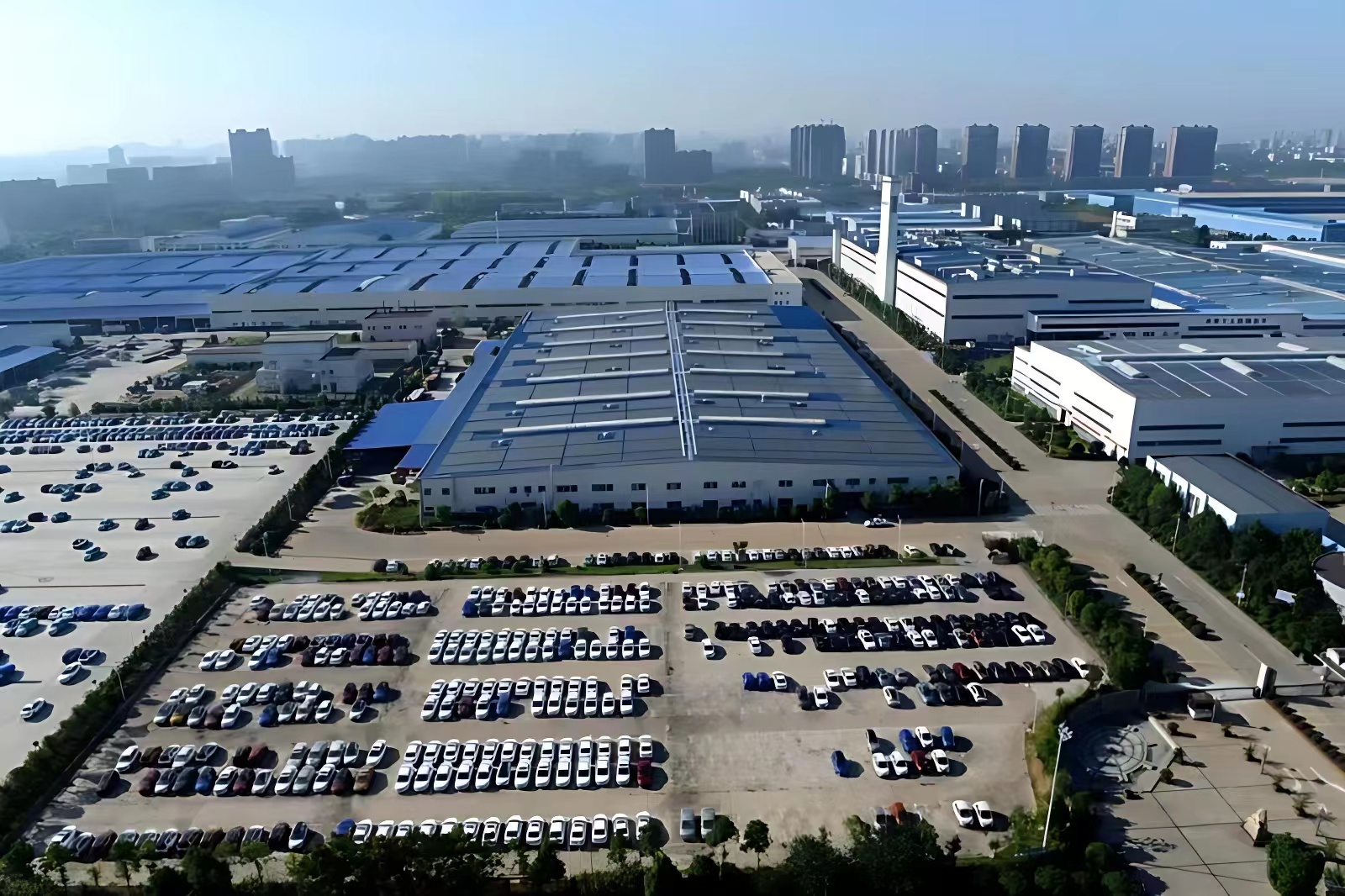 吉利汽車工業(yè)有限公司(圖2) 吉利汽車工業(yè)有限公司(圖2)