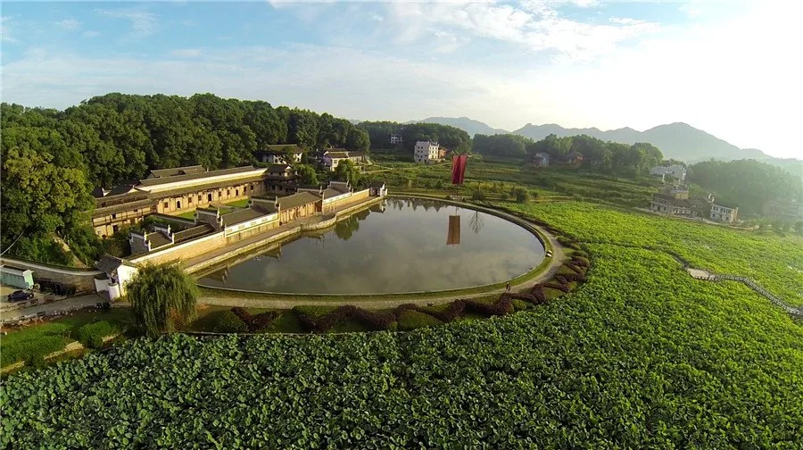 曾國(guó)藩故居(圖1) 曾國(guó)藩故居(圖1)